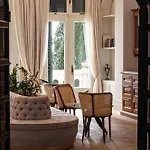 Ariston Hotel 4*