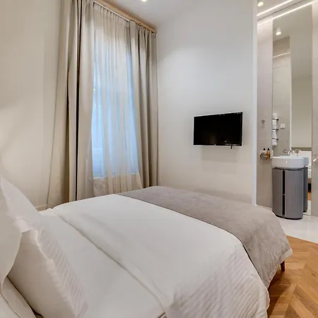 Ariston Опатия