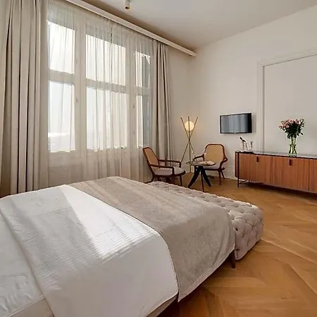 Hotel Ariston 4*