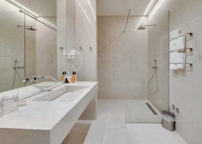 Ariston أوباتيا